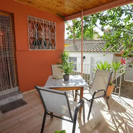 Family House At Corfu Town شقة *